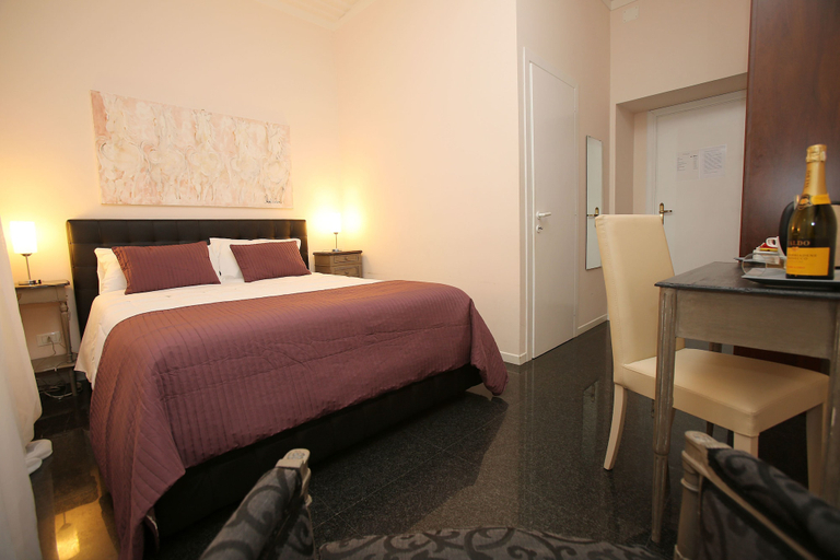 Bedroom 2, Amica Rome Guest House, Roma