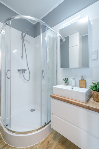 Bathroom 4, Baltico Studio Apartment, Gdańsk City