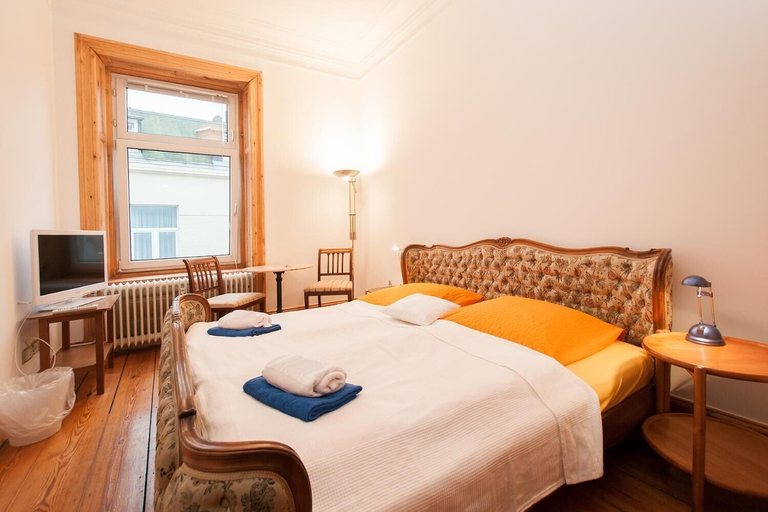 Bedroom 3, Gaestezimmer am Hansaplatz, Hamburg
