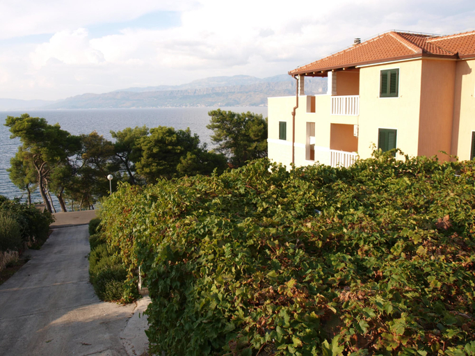 Exterior & Views 2, Apartments Šantić, Postira
