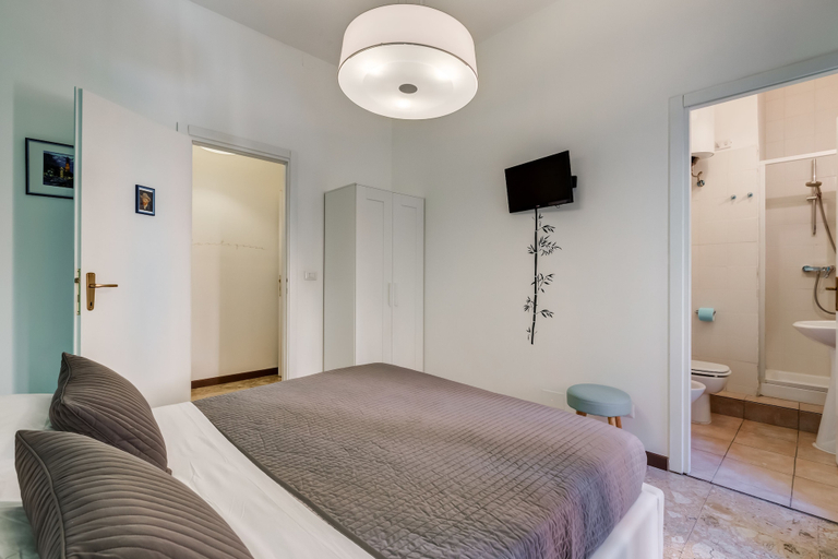 Bedroom 3, Allegra's House, Roma
