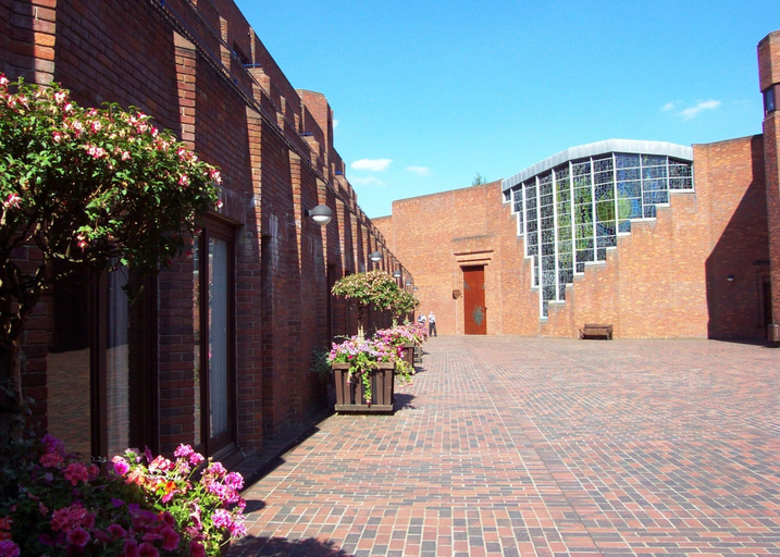 Exterior & Views 2, Robinson College - Cambridge University - Campus Accommodation, Cambridgeshire