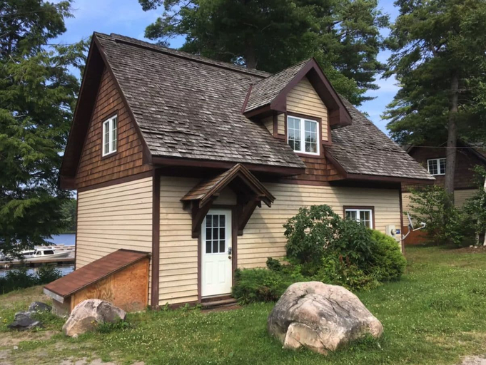 Exterior & Views 2, Lakefront Cottage Amazing View, Muskoka