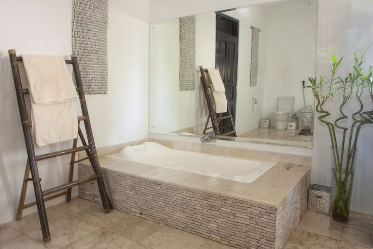 Bathroom 4, Villa Flow, Karangasem