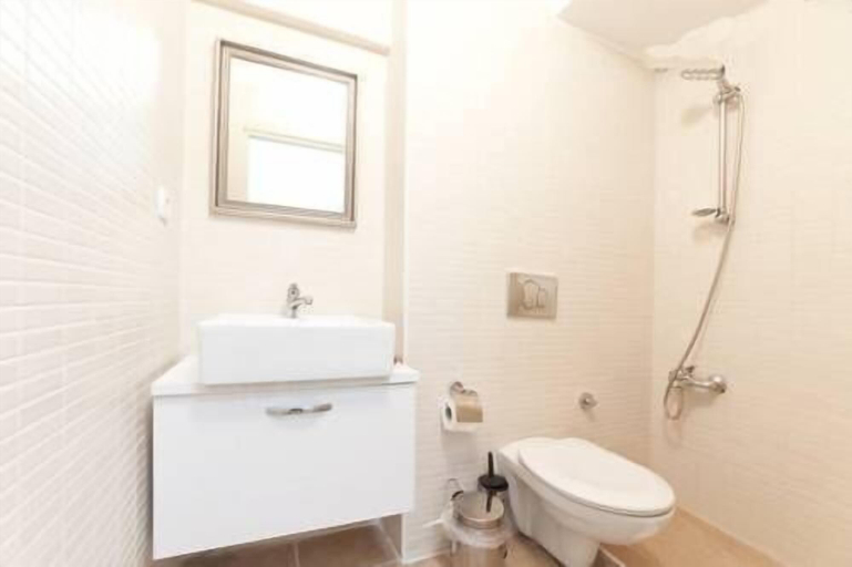 Bathroom 2, Kare Suite Nisantasi, Beşiktaş