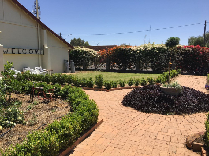Exterior & Views 2, Club Boutique Hotel Cunnamulla, Paroo