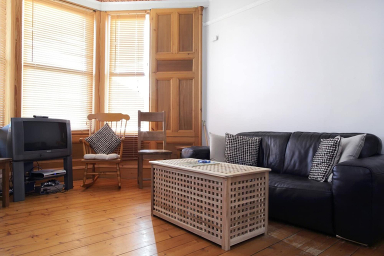 Others 5, Central and Spacious 2 Bedroom Flat With Garden, Edinburgh