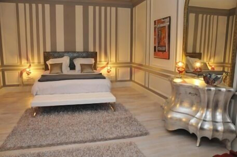 Bedroom 3, Château du Besset, Ardèche