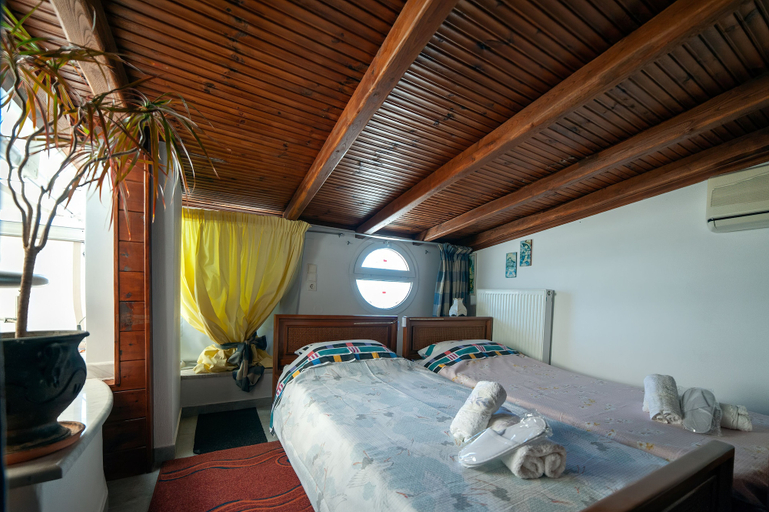 Bedroom 3, Villa Serenity, Central Greece
