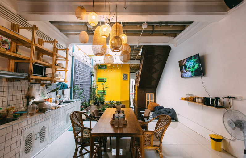 Food & Drinks 4, Aekkeko Hostel, Phuket Island