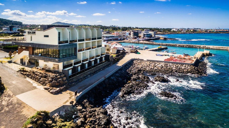 Exterior & Views 2, Seastay Hotel & Spa, Jeju