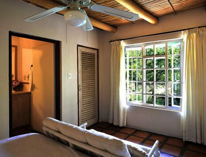 Bedroom 2, Little Willow Brooke Franschhoek, Cape Winelands