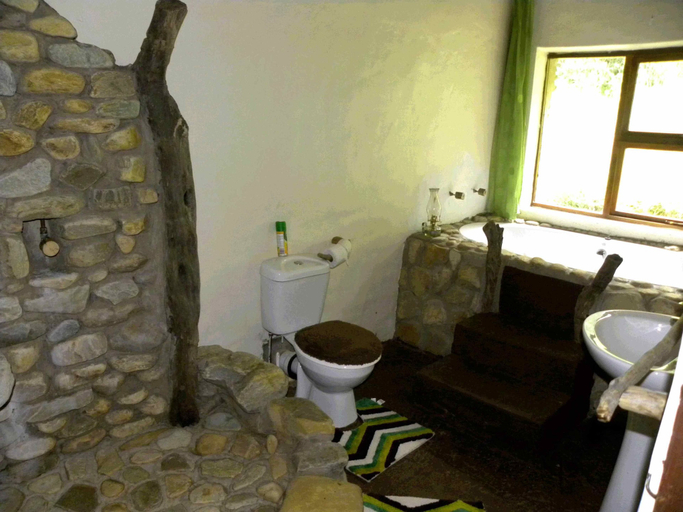 Bathroom, Baviaans Lodge, Cacadu