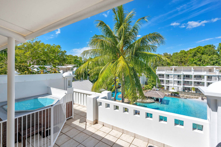 Sport & Beauty 4, Elysium Private Accommodation at The Beach Club, Cairns