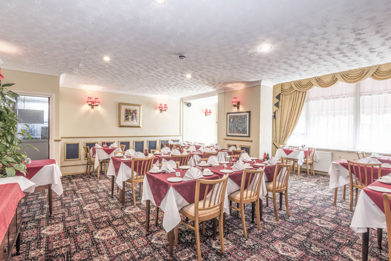 Food & Drinks 5, Lindum Lodge, Torbay