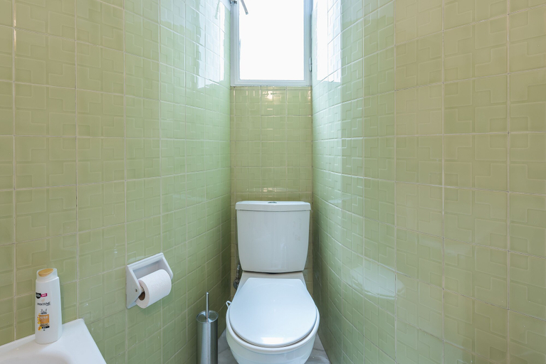 Bathroom 4, Athens Crown Paradise Apartments, Attica