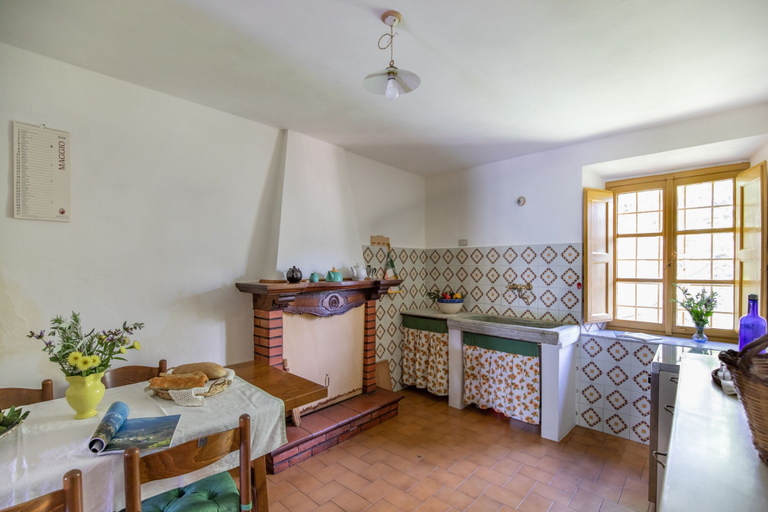 Others 5, Casa Gabriello, Lucca