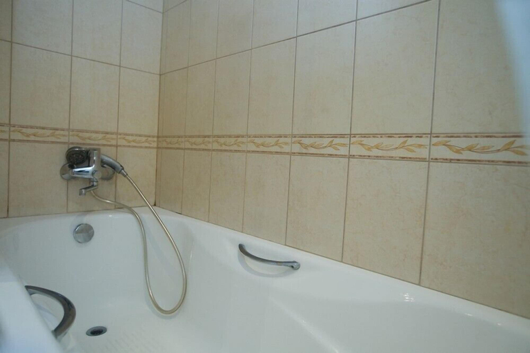 Bathroom 3, Kvart Apartments Belorusskaya, Northern