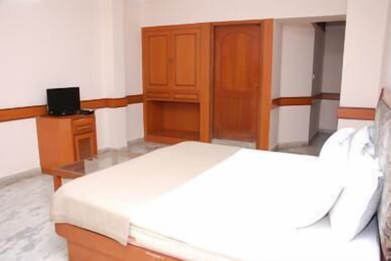 Bedroom 3, Amogha International Hotel, Chitradurga