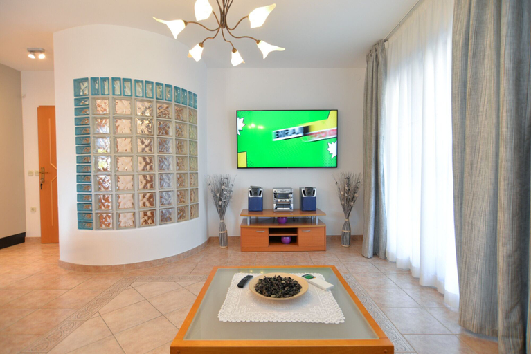 Others 4, Apartments Elvis 1299, Vrsar