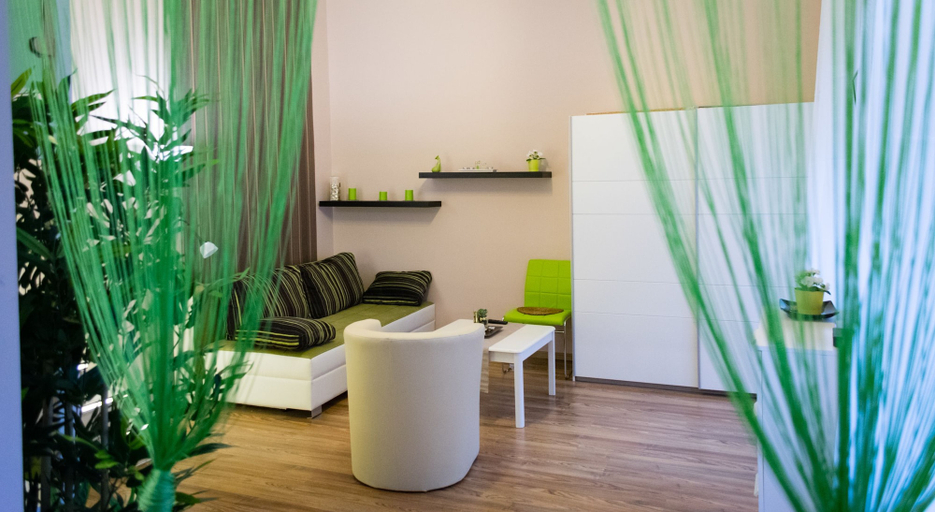 Others 4, Studio 4u Apartment, Budapesti