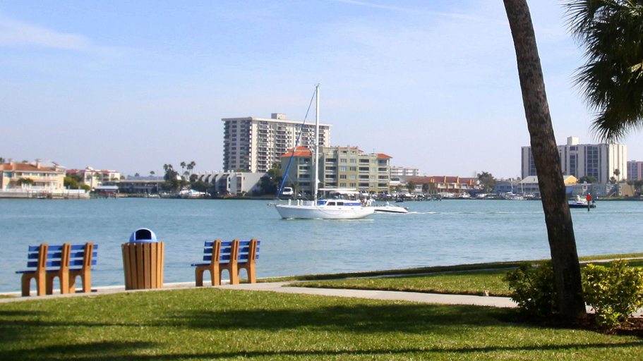 Others 5, Bamboo Beach Club, Pinellas