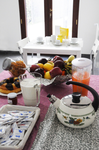 Food & Drinks 5, La Circumetnea B&B, Catania