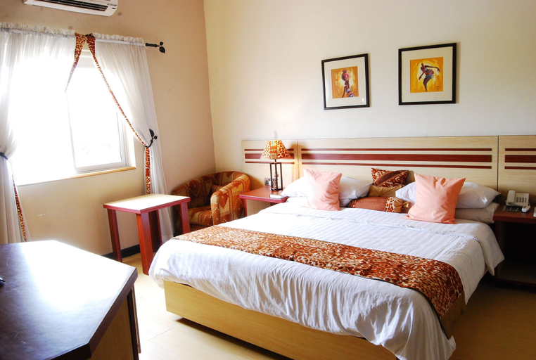 Bedroom 2, Axari Hotel & Suites, Calabar