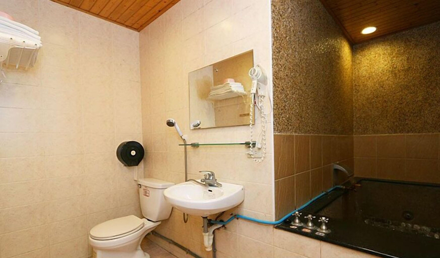 Bathroom 4, Pottery B&B, Yilan