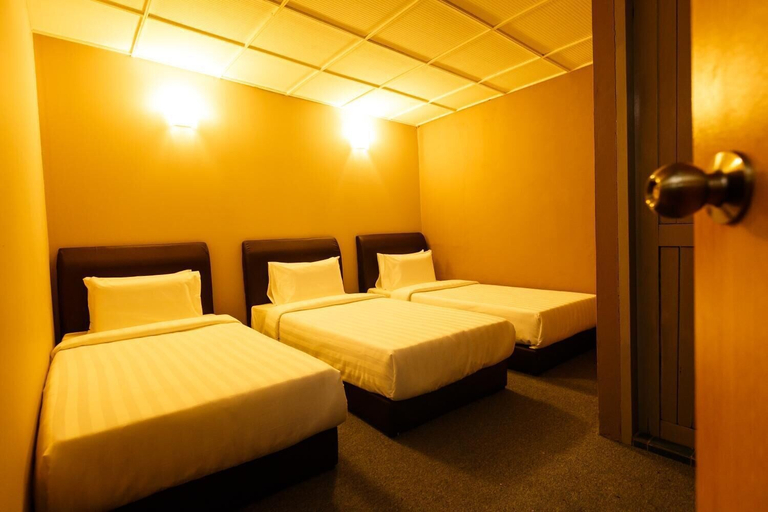 Bedroom 4, Rainforest Budget Stay, Kuching