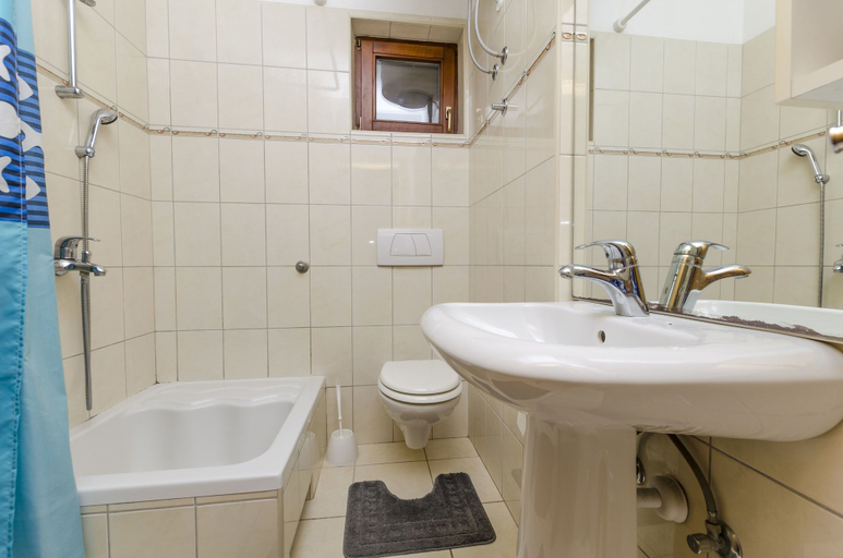 Bathroom 3, Apartments Davor, Šibenik