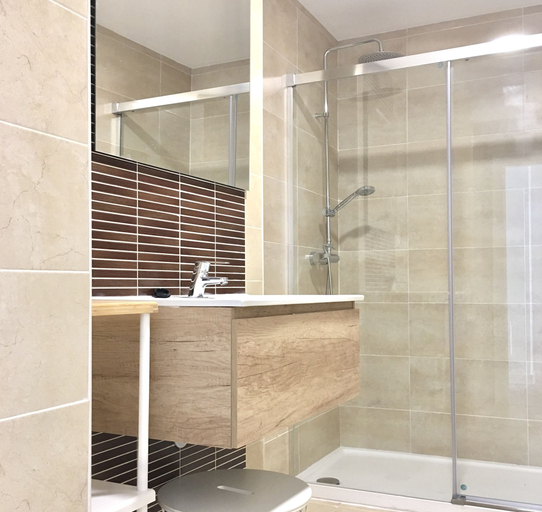 Bathroom 4, Centro Picacho, Málaga