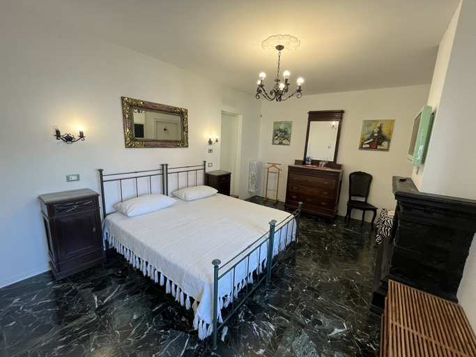 Bedroom 4, B&B Dai Toscans, Udine
