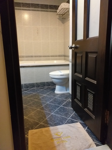 Bathroom 5, Hoang Vinh Hotel, District 3