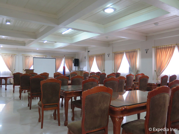 Food & Drinks 5, Emiramona Garden Hotel, Tagaytay City