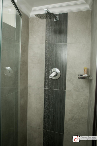 Bathroom, Coral Beach House, Buffalo City