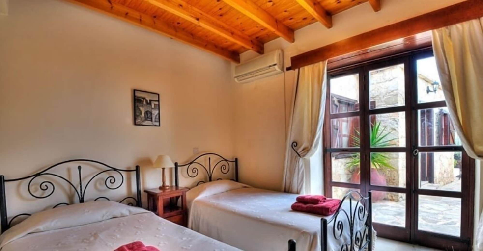 Bedroom 3, Prickly Pear