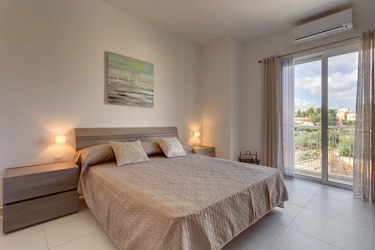 Bedroom 3, Modern Apartment in the Best Location, Perfect for Families, St Julian's