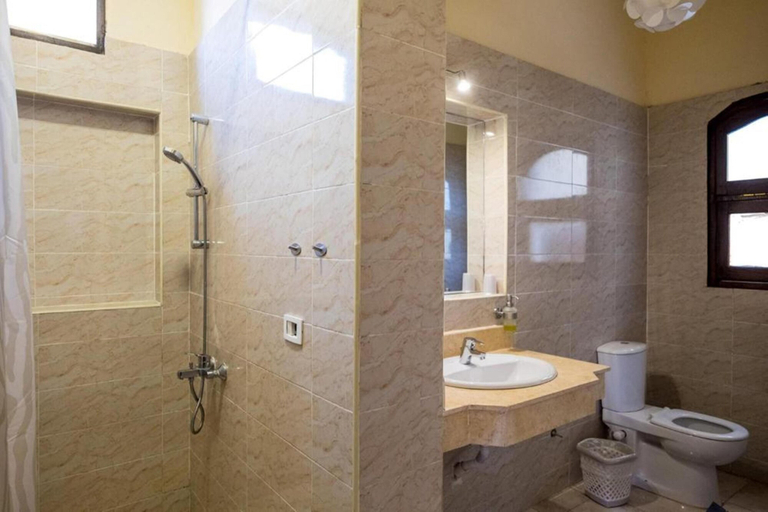 Bathroom 4, Nile Compound Hotel, Luxor
