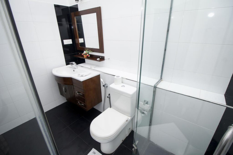 Bathroom 5, Rockery Villa, Bentota