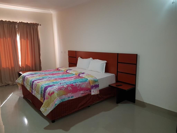 Bedroom 2, De George's Grand Resort, Karu