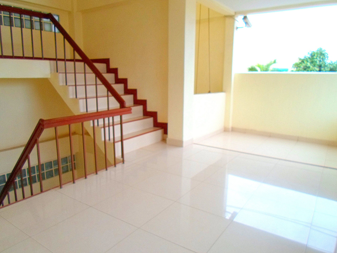 Others 5, S Vittayakorn Apartment, Muang Surat Thani