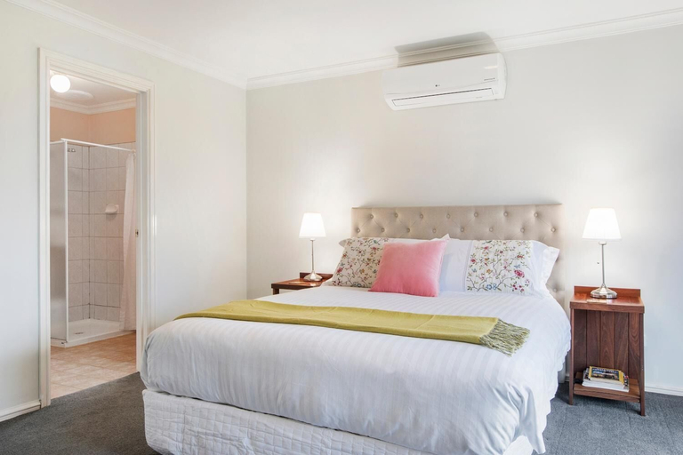 Bedroom 3, Shambhala Guesthouse, Bridgetown-Greenbushes