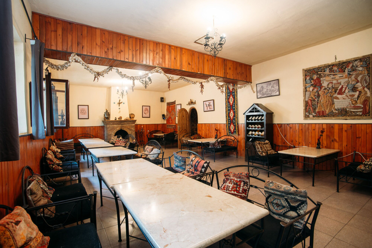 Food & Drinks 5, Chateau Eniseli, Kvareli