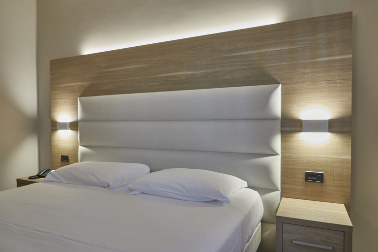 Bedroom 3, Hotel Concorde, Ancona