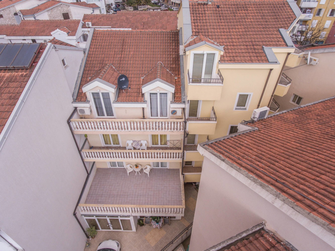 Exterior & Views 2, Apartments Venera
