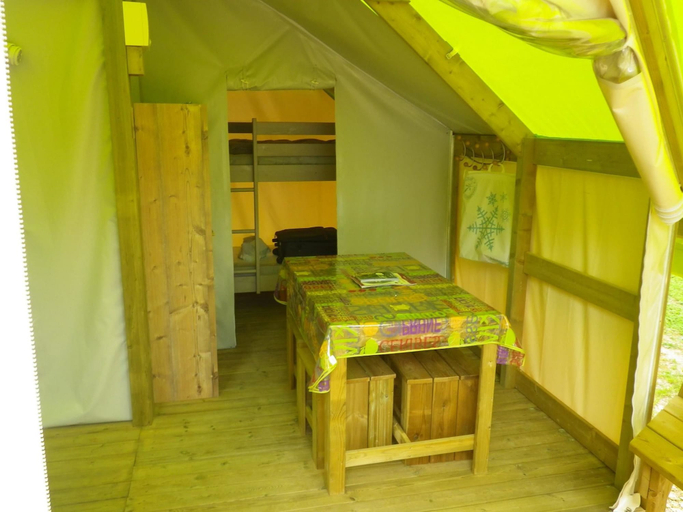 Bedroom 3, Camping Les Poutiroux - Tente Lodge, Dordogne