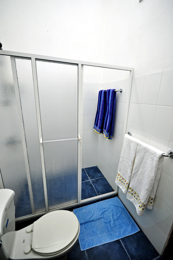 Bathroom 5, Okvin River Villa, Beruwala