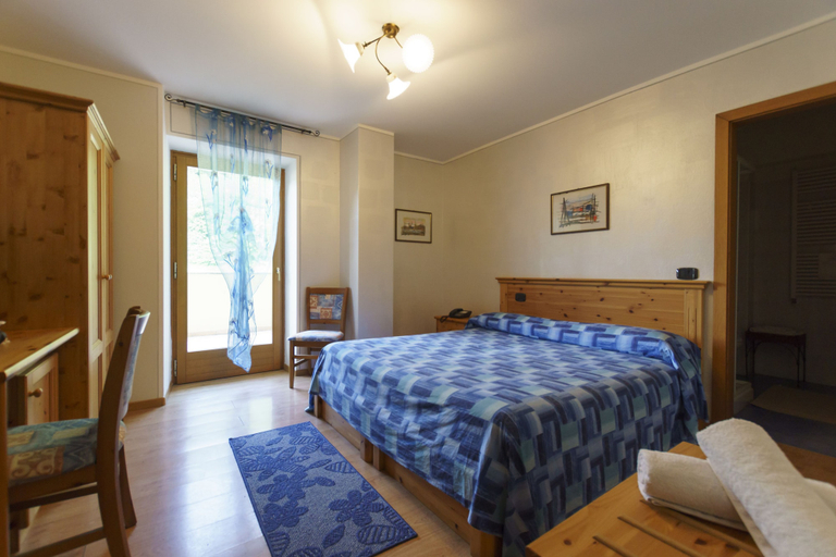 Bedroom 2, B&B Miravalle, Trento