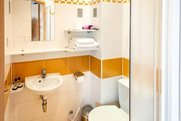 Bathroom 3, Hi Hotel Lechicka, Poznań City
